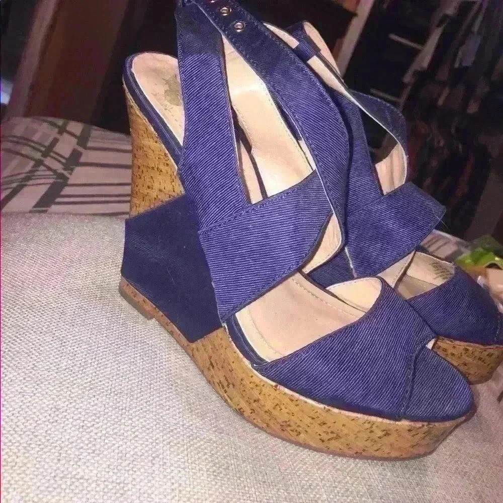 BCBG wedges